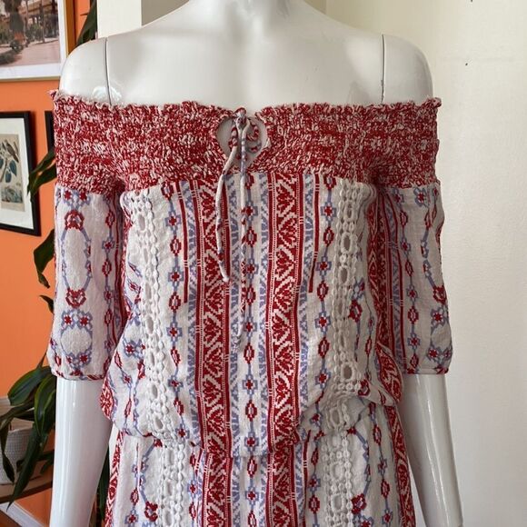 Saylor Red and White Blouson Blossom Mini Dress Size Small - Picture 3 of 12